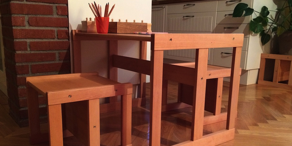 Detský stolík a stoličky Dorotka v kuchyni