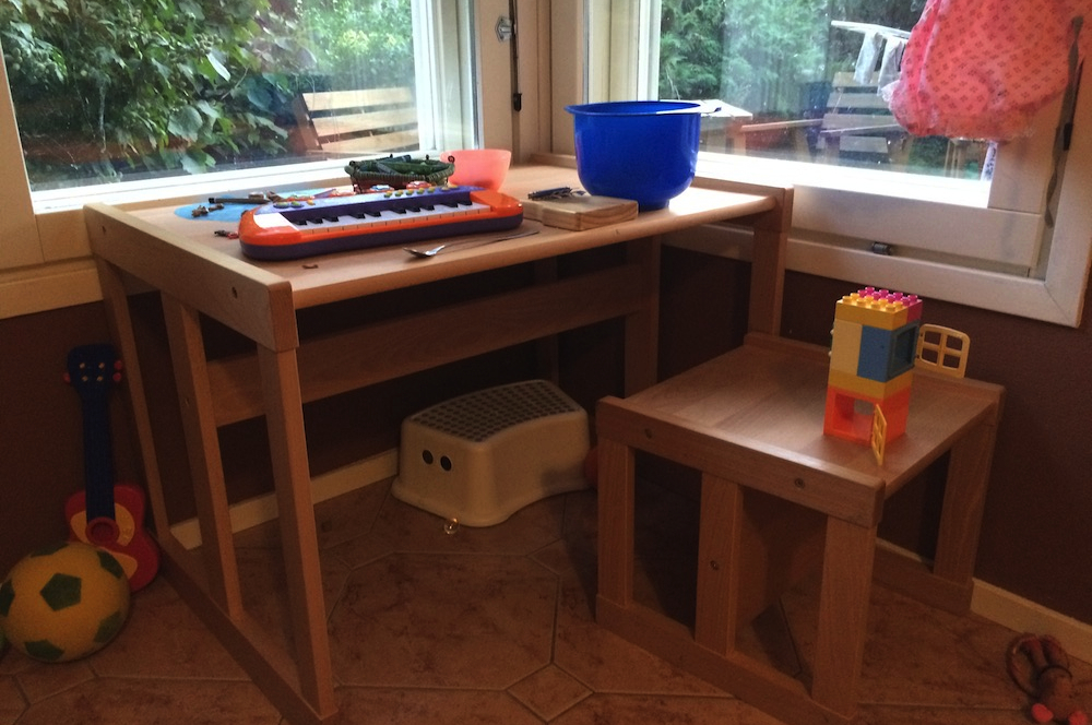 Stolík a stolička Dorotka na každý deň. Montessori nábytok